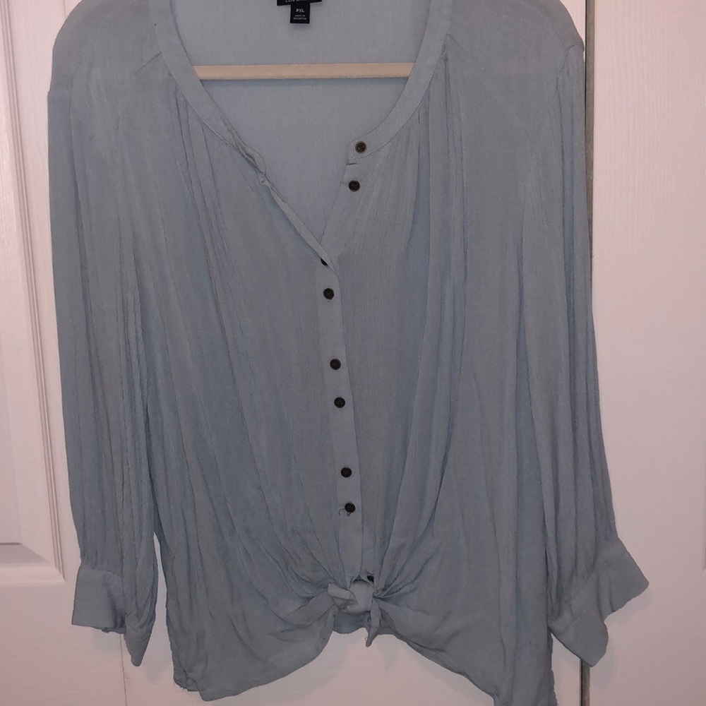 Petite Ana green blouse